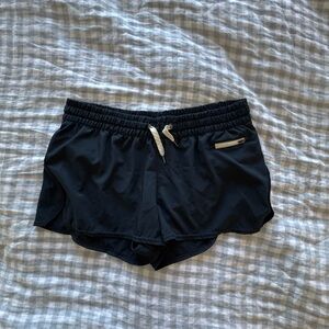 Navy Vuori Clementine Shorts